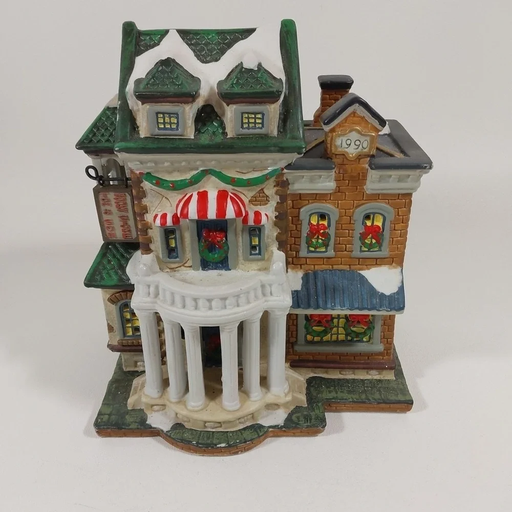 Vintage‎ Holiday Time Village Collectible Tom & Son Book Store 1990 No Light